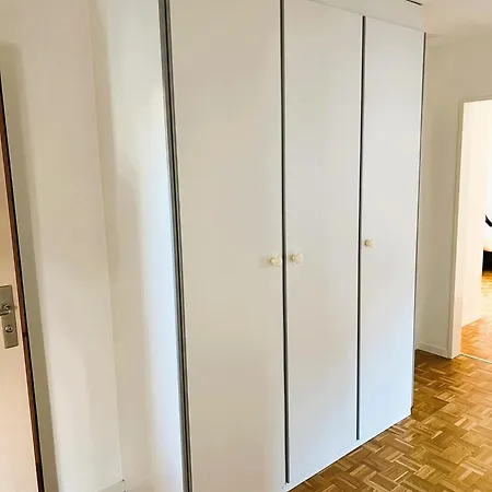Huge Center With Balcony In Zurich, Kars - Self Checkin * Zürich